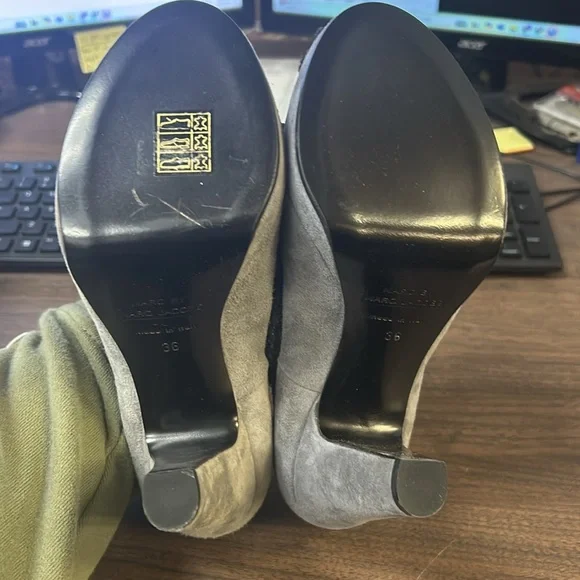 Marc by Marc Jacobs Suede Grey Heels - Picture 5 of 6